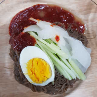[해주냉면] 신천맛집 매운 비빔냉면 2인분 + 무절임 — 5점을 준 리뷰어가 2020년 5월 올린 사용 사진