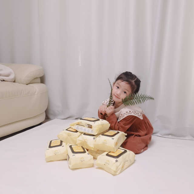 아이수 옐라잇 몬스터 아기 물티슈 리뷰 사진