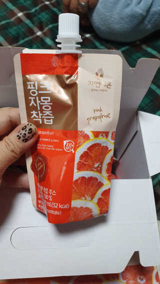 자연에온 핑크 자몽 착즙 100mL 10개입 2BOX — 5점을 준 리뷰어가 2020년 11월 올린 사용 사진