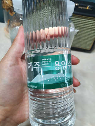 닥터유 제주용암수 닥터유 용암수 — 4점을 준 리뷰어가 2020년 8월 올린 사용 사진