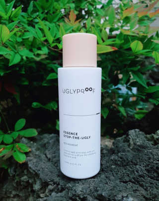 어글리프루프 에센스 스탑디어글리 레드모먼트 에센스 120ml — 4.5점을 준 리뷰어가 2020년 8월 올린 사용 사진