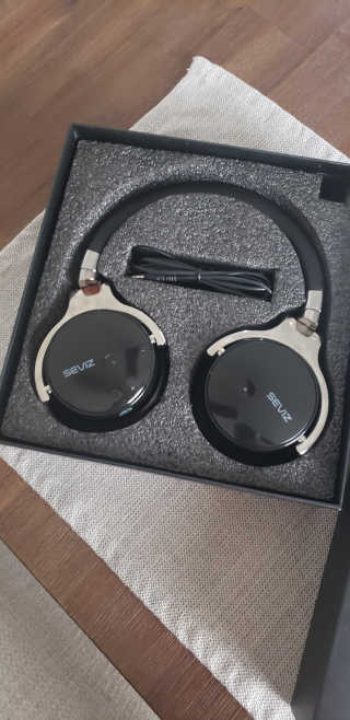 SEVIZ Bluetooth Headphones 10 3color — 5점을 준 리뷰어가 2020년 9월 올린 사용 사진