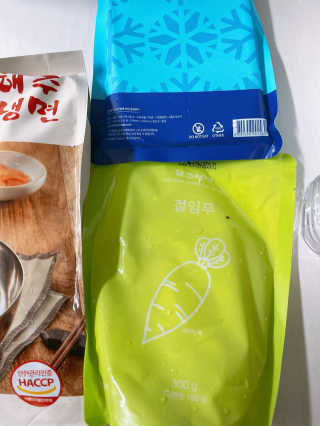 [해주냉면] 신천맛집 매운 비빔냉면 2인분 + 무절임 — 4점을 준 리뷰어가 2020년 5월 올린 사용 사진