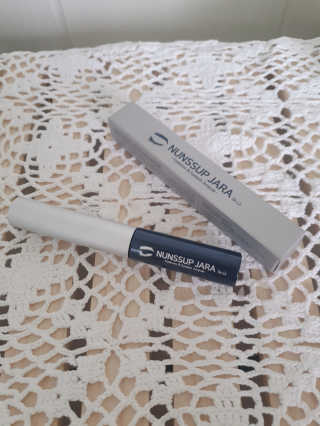 닥터존스킨 눈썹자라 — 3.5점을 준 리뷰어가 2020년 10월 올린 사용 사진