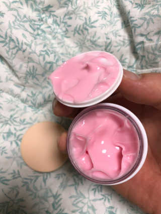 어글리프루프 크림 스탑디어글리 핑크모먼트 50ml — 5점을 준 리뷰어가 2020년 11월 올린 사용 사진