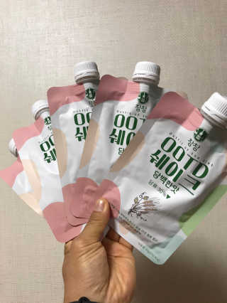 [꾸콤] 참참 OOTD쉐이크 담백한 일주일세트 50g x 5 — 5점을 준 리뷰어가 2020년 11월 올린 사용 사진