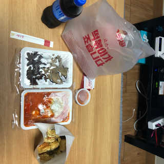 죠스떡볶이 [죠스푸드] 짜빠떡볶이+떡또그+범벅만두 신메뉴 3종 — 5점을 준 리뷰어가 2020년 4월 올린 사용 사진