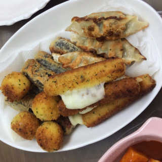 가치식탁 리얼치즈스틱, 리얼크림치즈볼 — 5점을 준 리뷰어가 2020년 5월 올린 사용 사진