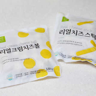 가치식탁 리얼치즈스틱, 리얼크림치즈볼 — 5점을 준 리뷰어가 2020년 5월 올린 사용 사진