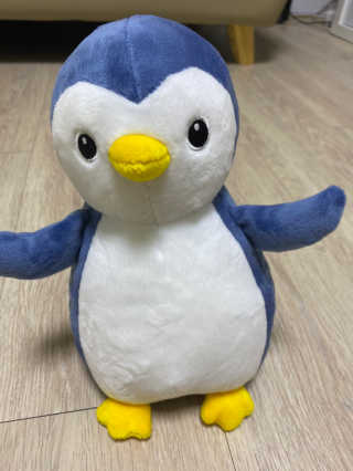 더샵토이 핸드메이드 동물 펭귄 애착 봉제인형 — 5점을 준 리뷰어가 2020년 7월 올린 사용 사진