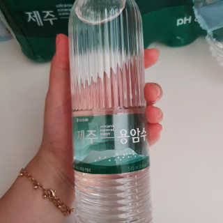 닥터유 제주용암수 닥터유 용암수 — 5점을 준 리뷰어가 2020년 8월 올린 사용 사진