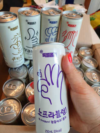 일화 No 슈가0Kcal 스테비아 톡별콜라 콤보팩 250mlX30 캔 — 5점을 준 리뷰어가 2020년 7월 올린 사용 사진