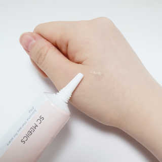 derma SC-Gel 더마에스씨 겔 20g — 5점을 준 리뷰어가 2020년 5월 올린 사용 사진