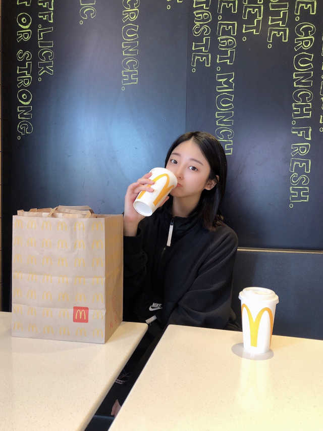 맥도날드 빨대가 필요없는 뚜껑이 리뷰 사진