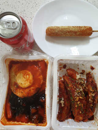 죠스떡볶이 [죠스푸드] 짜빠떡볶이+떡또그+범벅만두 신메뉴 3종 — 3점을 준 리뷰어가 2020년 5월 올린 사용 사진
