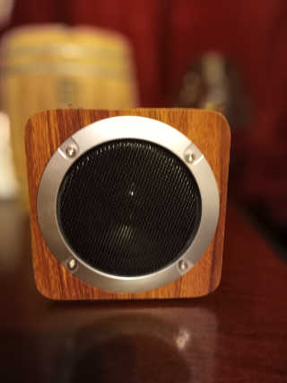 SEVIZ MINI10W 레트로 블루투스 스피커 — 5점을 준 리뷰어가 2020년 9월 올린 사용 사진