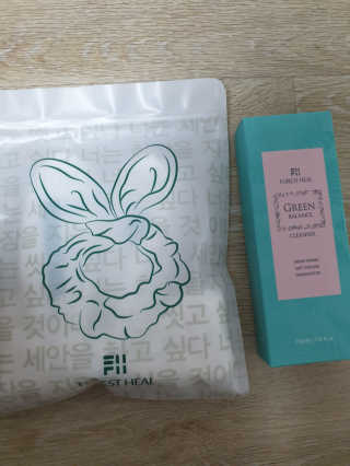 포레스트힐 SS 그린 밸런스 클렌져 100ml + 헤어밴드 — 5점을 준 리뷰어가 2020년 4월 올린 사용 사진