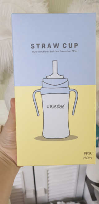 유비맘 샘방지 PPSU 빨대컵_컬러 랜덤 발송 — 4.5점을 준 리뷰어가 2020년 9월 올린 사용 사진