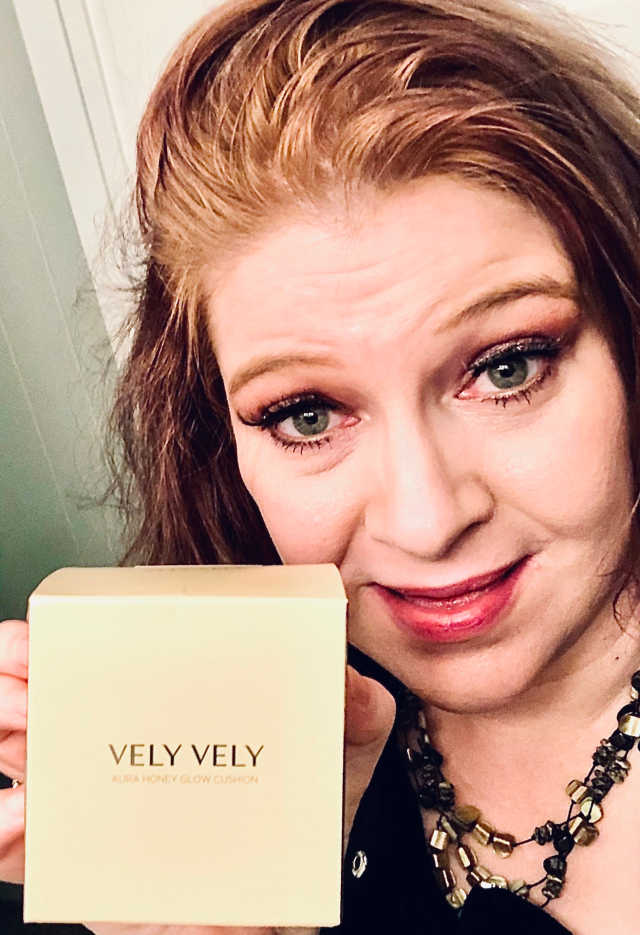 VELY VELY 아우라 허니 글로우 쿠션 리뷰 사진