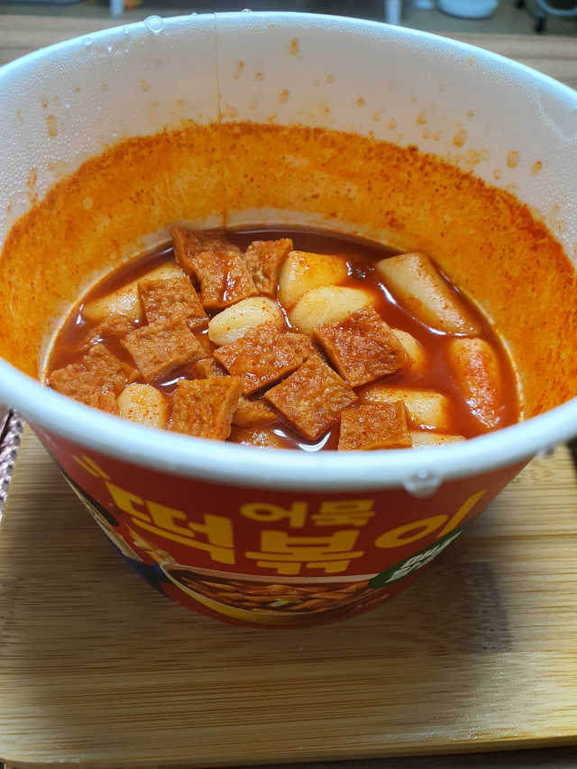 잇츠온 컵떡볶이 4종 세트 리뷰 사진