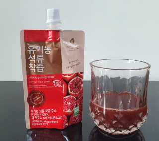 자연에온 유기농 석류 착즙 100mL 10개입 2BOX — 5점을 준 리뷰어가 2020년 11월 올린 사용 사진