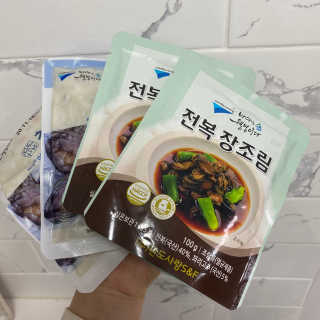 바다는다웰빙이다 완도사랑 전복죽 250g - 2팩 + 전복장조림 2팩 — 3.5점을 준 리뷰어가 2020년 11월 올린 사용 사진