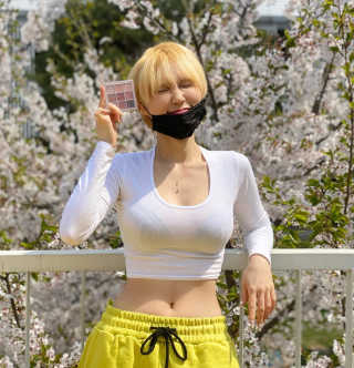 데이지크 SS컬렉션 로즈페탈 섀도우 팔레트 — 5점을 준 리뷰어가 2020년 4월 올린 사용 사진