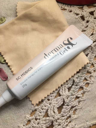 derma SC-Gel 더마에스씨 겔 20g — 5점을 준 리뷰어가 2020년 4월 올린 사용 사진