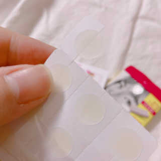 엘라밴드 하이드로 도트 스팟패치 12mm, 티트리 — 4점을 준 리뷰어가 2020년 8월 올린 사용 사진