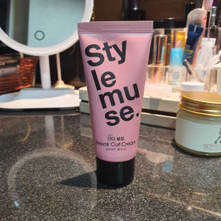 ATS스타일 뮤즈 ATS 스타일 뮤즈 리페어 컬 크림 50ml X 2EA — 4점을 준 리뷰어가 2020년 10월 올린 사용 사진