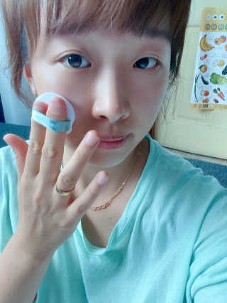본다움 빠이빠이 세범 파우더 — 5점을 준 리뷰어가 2020년 7월 올린 사용 사진