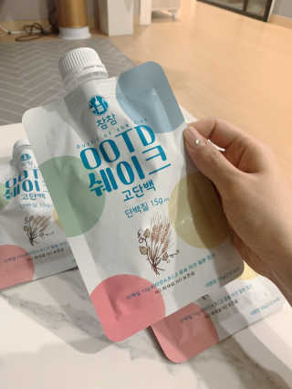 [꾸콤] 참참 OOTD쉐이크 고단백 일주일세트 50g x 5 — 5점을 준 리뷰어가 2020년 9월 올린 사용 사진