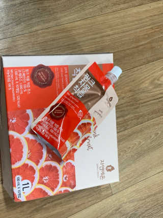 자연에온 핑크 자몽 착즙 100mL 10개입 2BOX — 5점을 준 리뷰어가 2020년 11월 올린 사용 사진