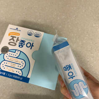 메이준뉴트리 모유유래 유산균 장좋아 2gx30포 — 5점을 준 리뷰어가 2020년 4월 올린 사용 사진