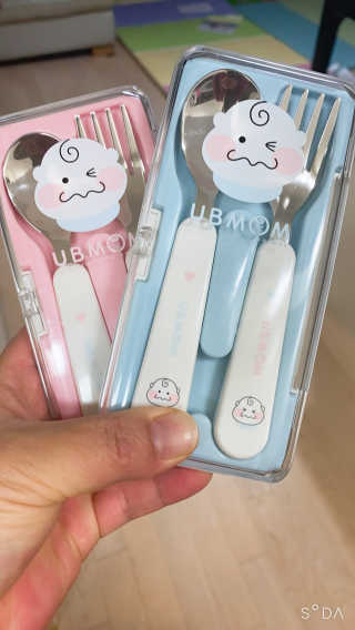 유비맘 스푼포크 케이스 세트 1+1 _컬러랜덤 발송 — 5점을 준 리뷰어가 2020년 11월 올린 사용 사진