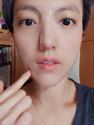 닥터마시멜로 닥터마스멜로 마블러스 아쿠아 클리닉 마스크 — 5점을 준 리뷰어가 2020년 10월 올린 사용 사진