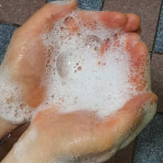 알게마린 해피피치 샤워젤 — 5점을 준 리뷰어가 2020년 7월 올린 사용 사진