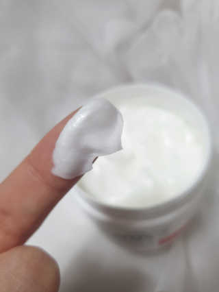 인그람스 캠퍼 크림 오리지널 300ml — 5점을 준 리뷰어가 2020년 4월 올린 사용 사진