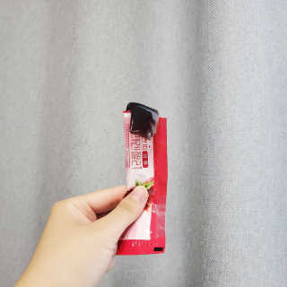 헬스업_쁘띠쁘띠석류콜라겐젤리_20g x 14포 — 5점을 준 리뷰어가 2020년 8월 올린 사용 사진