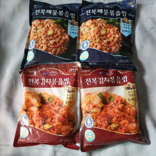 바다는다웰빙이다 전복해물볶음밥/전복김치볶음밥 250g-4봉지 — 5점을 준 리뷰어가 2020년 8월 올린 사용 사진