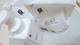[생활공작소]핸드워시 용기 500ml 1개+리필 400ml 2개 — 5점을 준 리뷰어가 2020년 8월 올린 사용 사진