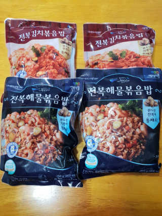 바다는다웰빙이다 전복해물볶음밥/전복김치볶음밥 250g-4봉지 — 5점을 준 리뷰어가 2020년 8월 올린 사용 사진