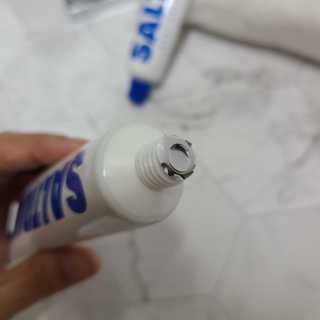 오래가는 개운함 솔트레인 그레이솔트 투스페이스트 2개 — 4점을 준 리뷰어가 2020년 9월 올린 사용 사진