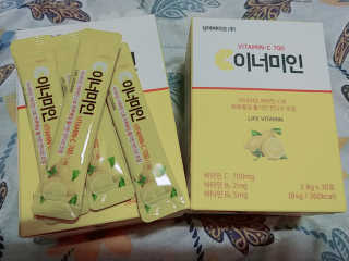 이너미인 VITAMIN-C 700 — 5점을 준 리뷰어가 2020년 8월 올린 사용 사진