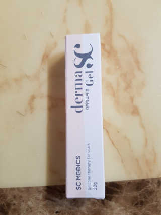derma SC-Gel 더마에스씨 겔 20g — 4점을 준 리뷰어가 2020년 4월 올린 사용 사진