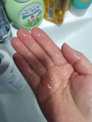 키라니아 피토스칼프 탈모완화 기능성샴푸 500ml — 5점을 준 리뷰어가 2020년 12월 올린 사용 사진