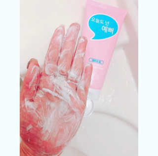 IO 아이오 오늘도 넌 예뻐 - 데일리딥 클렌징폼 — 5점을 준 리뷰어가 2020년 12월 올린 사용 사진