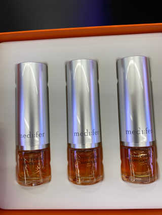 메디페르 [ 1+1 ] 루테인앰플세트 1개 + 루테인크림 50ml 1개 — 5점을 준 리뷰어가 2020년 11월 올린 사용 사진