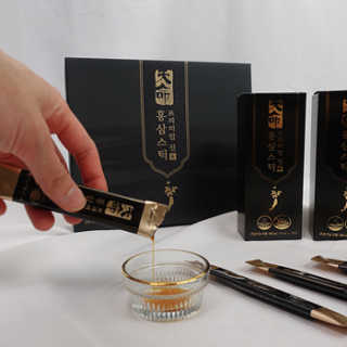 헬스업_천명진프리미엄홍삼스틱_10ml x 30포 — 5점을 준 리뷰어가 2020년 12월 올린 사용 사진