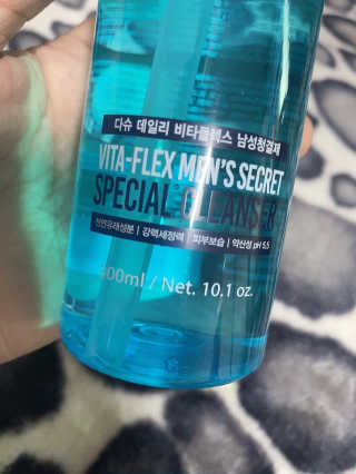 다슈코리아 다슈 데일리 비타플렉스 남성 청결제 — 4.5점을 준 리뷰어가 2020년 11월 올린 사용 사진